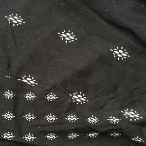 Black tank with white design - Old Navy